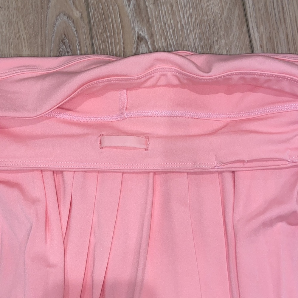 light baby pink tennis skirt! new with tags! amazon brand. - Picture 5 of 7